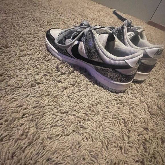 High quality cheap Nike dunks metallic grays rare vintage Nike dunks - Picture 1 of 4